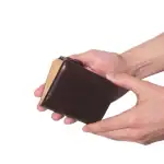 第3位　【あれもこれも欲しい…を即解決】絶品ミニ財布に“着るバッグ”まで！働き世代の願いを叶える傑作3選