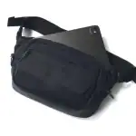 第1位　【大人の休日バッグ大本命】スリングなのにタブレットも余裕！「荷物多め派」に推したい最強バッグ2選