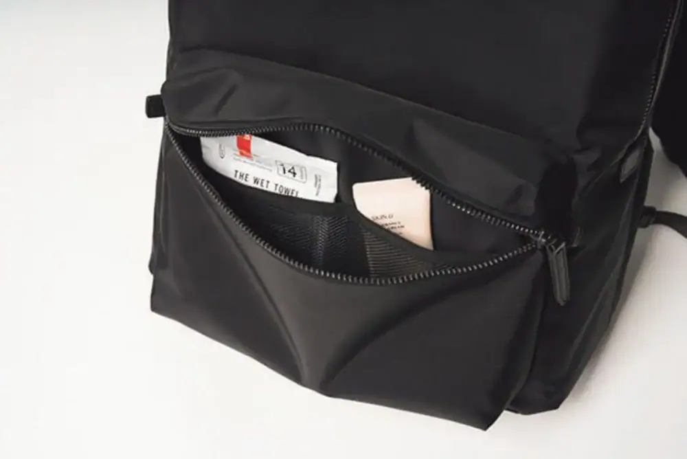 第3位　【通勤快適バッグの最終結論】スーツにも私服にもハマる！エースの新作ほか、収納と上品さを兼ね備えた「最強リュック」3選