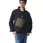 第1位　【大人の休日バッグ大本命】スリングなのにタブレットも余裕！「荷物多め派」に推したい最強バッグ2選