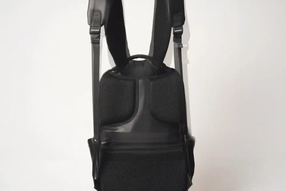 第1位　【無印良品の神リュックも】通勤が劇的にラク！荷物が多い人必見の「疲れない最強バッグ」3選