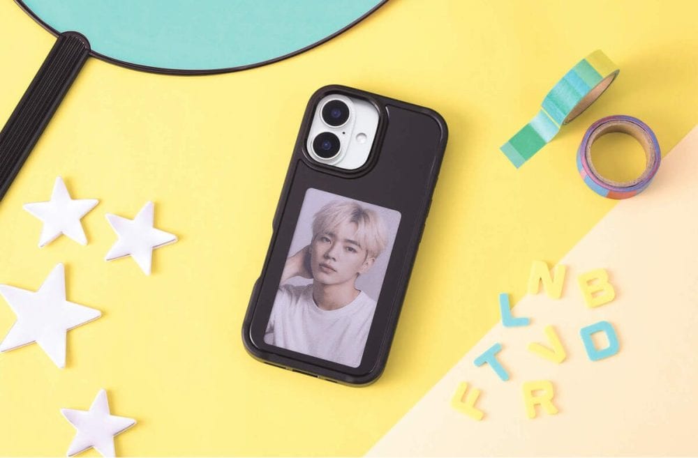 3.97インチの電子ペーパーディスプレイは480×800ピクセルの高解像度