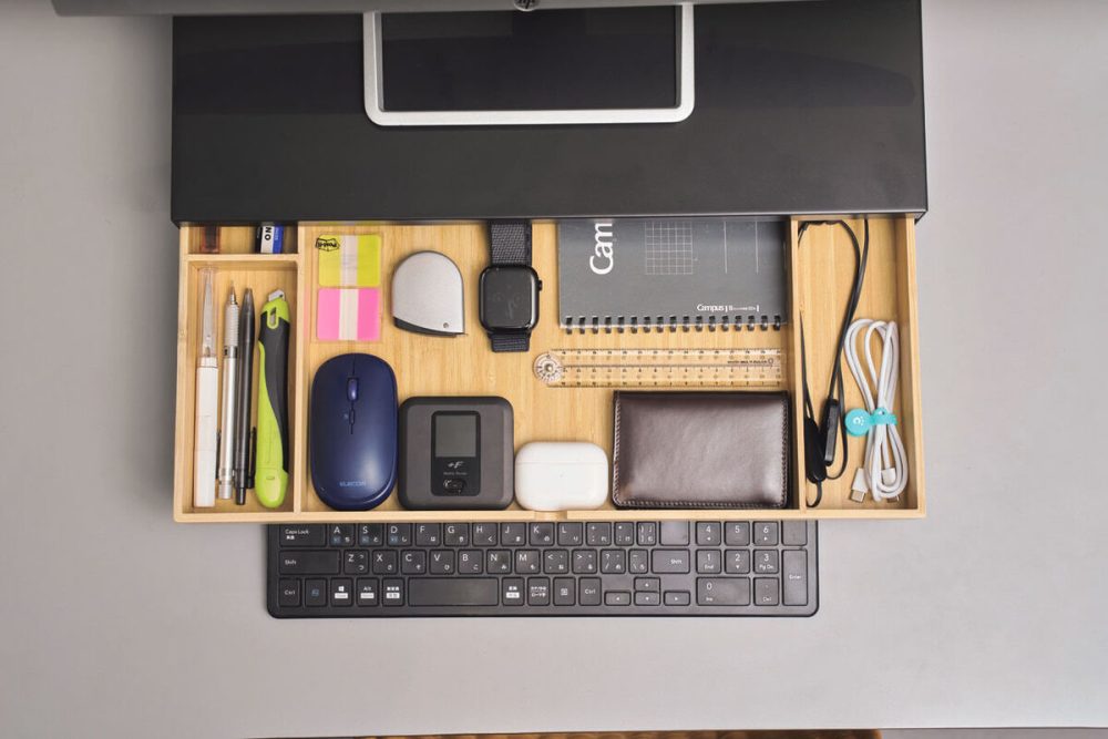 フラットな面が大きいデザインは様々な使い方ができる