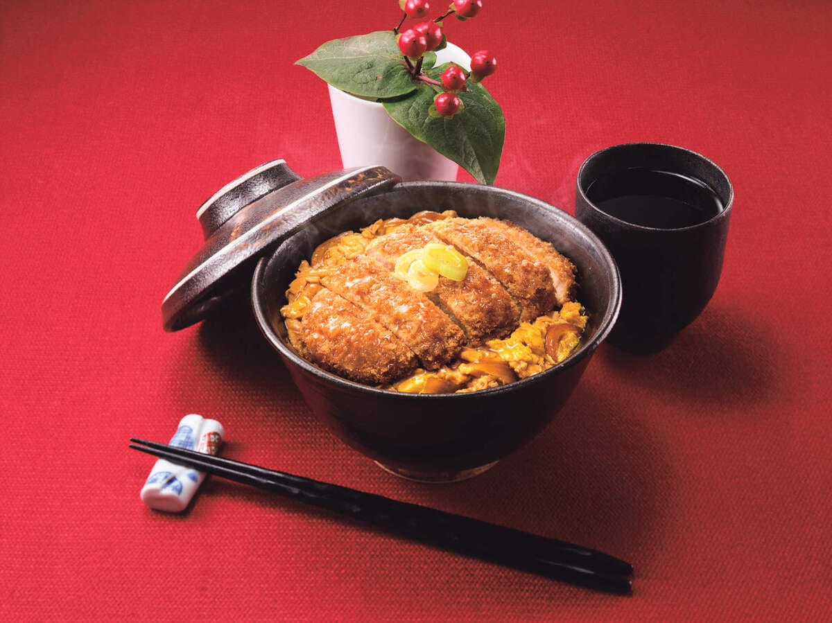 日清食品 冷凍 完全メシ DELI やわらかロースかつ丼