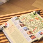 横からはさむ構造は直感的にページをめくれて作業効率を落とさない