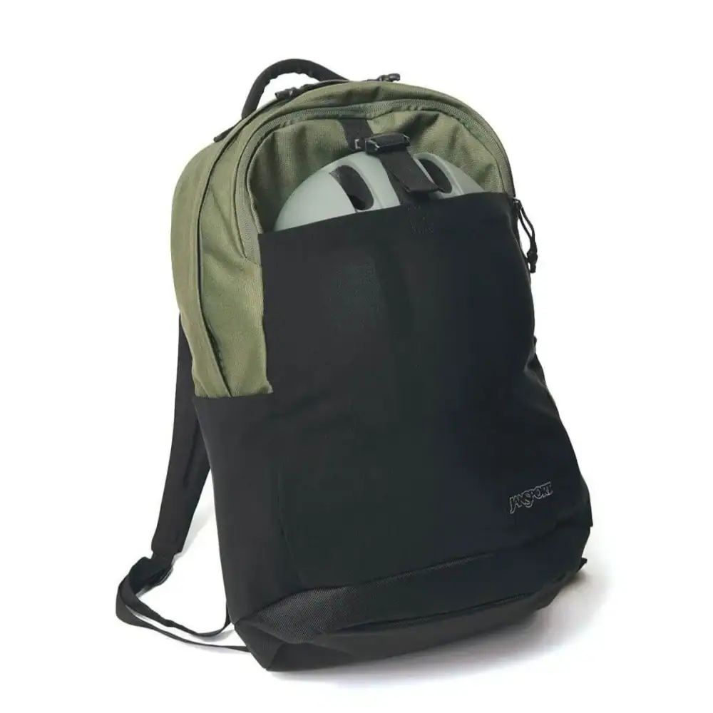 第1位　【通勤カバンの救世主】電車派「極薄8cm」、自転車派「ヘルメット収納」！目的別バックパックの大正解