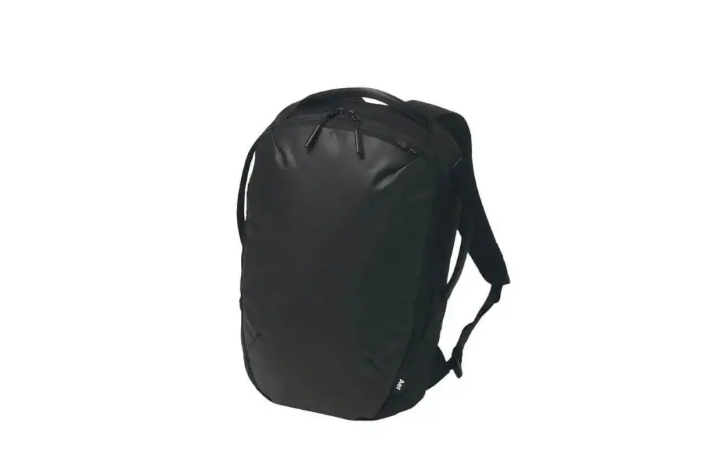 第1位　【通勤カバンの救世主】電車派「極薄8cm」、自転車派「ヘルメット収納」！目的別バックパックの大正解