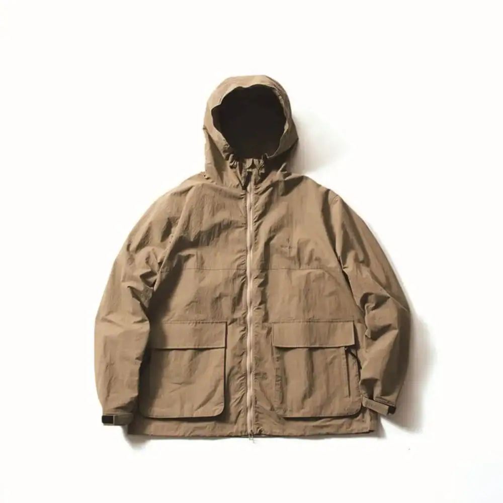 第3位　【スノーピークが1万円台!?】アーバンリサーチ ドアーズ別注の「高機能アウター」が春の正解！収納力もデザインも死角なしの傑作2選