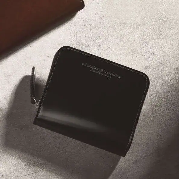 第2位　【一生モノの革財布】“革のダイヤモンド”コードバンで男を格上げ！「午年」に買うべき極上レザー財布3選をプロが徹底解説