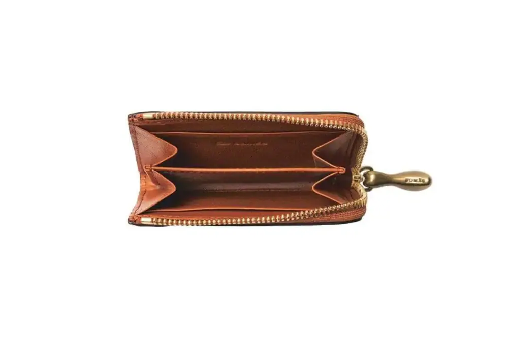 第2位　【一生モノの革財布】“革のダイヤモンド”コードバンで男を格上げ！「午年」に買うべき極上レザー財布3選をプロが徹底解説