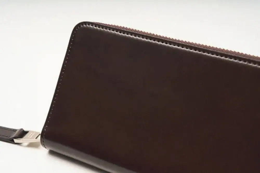 第2位　【一生モノの革財布】“革のダイヤモンド”コードバンで男を格上げ！「午年」に買うべき極上レザー財布3選をプロが徹底解説