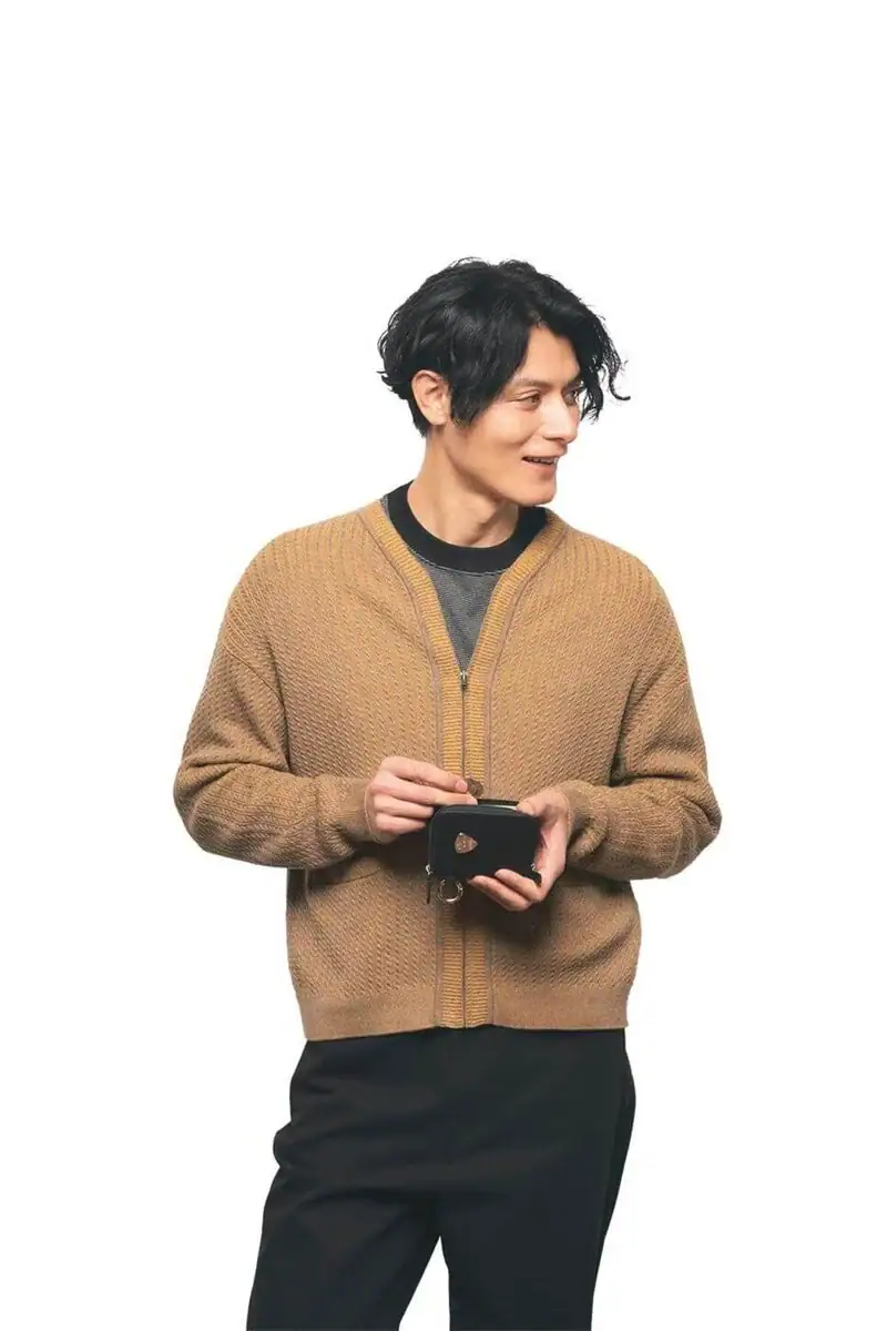 第1位　【収納力が異常】カード21枚からスマホまで！身軽に動きたい大人のための“新時代”ウォレット4選を徹底解説