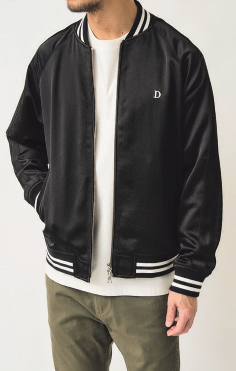 シンプルなフロントが汎用性を高める