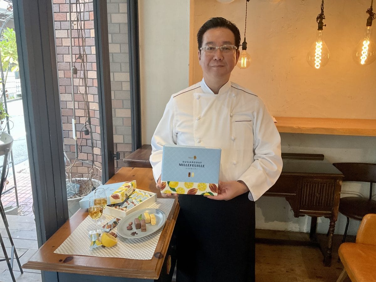シュガーコートミルフィーユの開発を担当したパティシエの小柳文弥さん