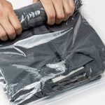 商品購入時のパッケージが圧縮袋になっており、持ち運びも便利