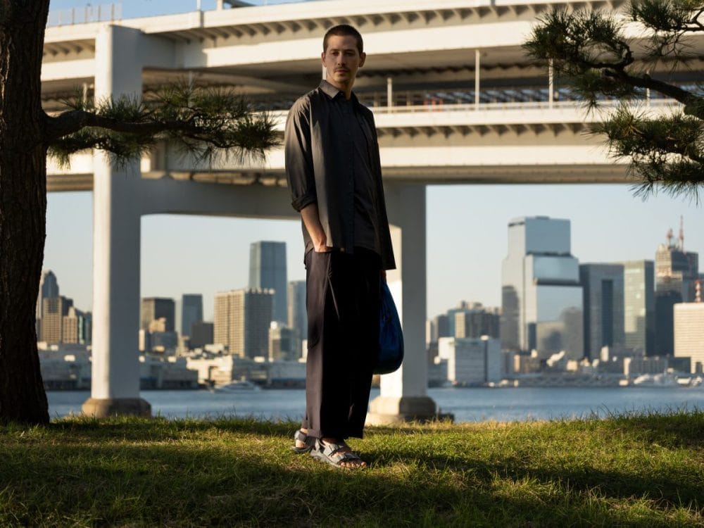 土などが詰まりにくいプロファイル構造により、さまざまな地形で優れたパフォーマンスをアシストしてくれる