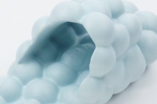 【隠れゴリラに気を付けろ！】SNS話題『ゴリラシリーズ』から初の健康サンダルが登場！その名も「ゴリラの裸足」