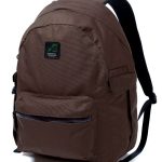 アッソブ「スタンダードシリーズ デイパック」￥28,600／W350×H470×D160㎜／30ℓ／0.9㎏／PCは16インチ（Macbook基準）対応