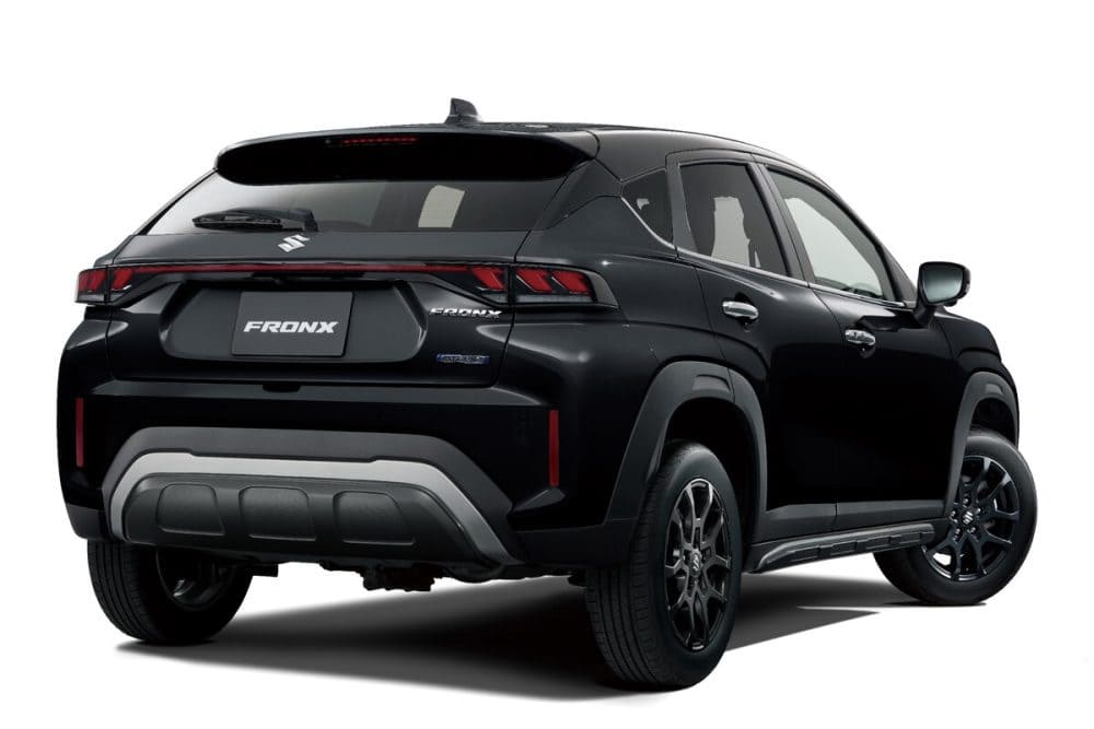 「フロンクス」本来のスポーティーで都会的な印象に重厚感を与えるスタイルへ仕上げ、新たな世界観を表現