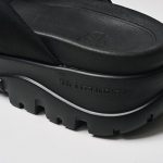 ソフトに足を包み込むフットベッド