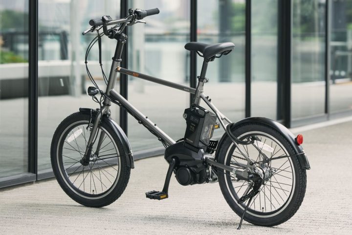 【街乗り&ちょい乗りの大本命】ヤマハの電動自転車「パスクレイグアリー」が最強!ミニベロでも“128km走れる”スゴい新作を徹底解説