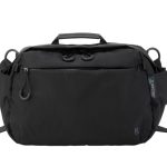 ミレスト「TROT SPECTRA ショルダーバッグ」￥12,650／W285×H220×D115㎜／約7ℓ／300ｇ