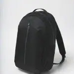第3位　【無印良品で完璧】最強の仕事服が揃う！着心地抜群セットアップ、疲れにくいバッグ＆スニーカー…7点セットを徹底解説