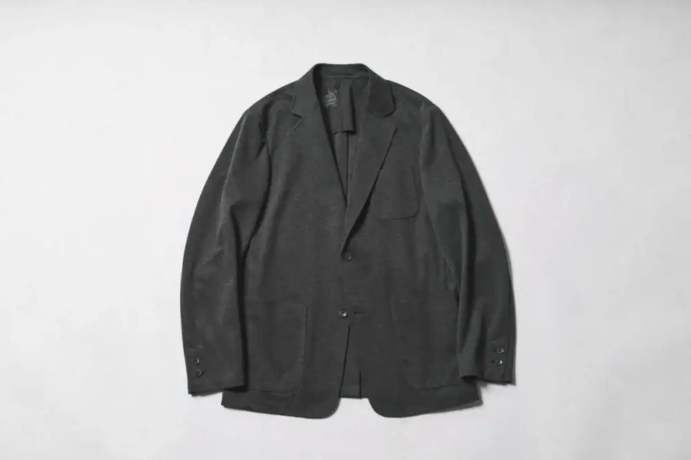第3位　【無印良品で完璧】最強の仕事服が揃う！着心地抜群セットアップ、疲れにくいバッグ＆スニーカー…7点セットを徹底解説