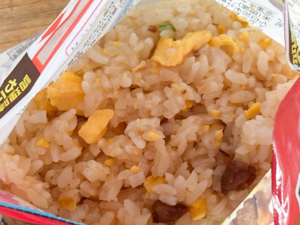 「炙り焼豚炒飯」ですが、焼豚よりタマゴの存在感がダントツ！