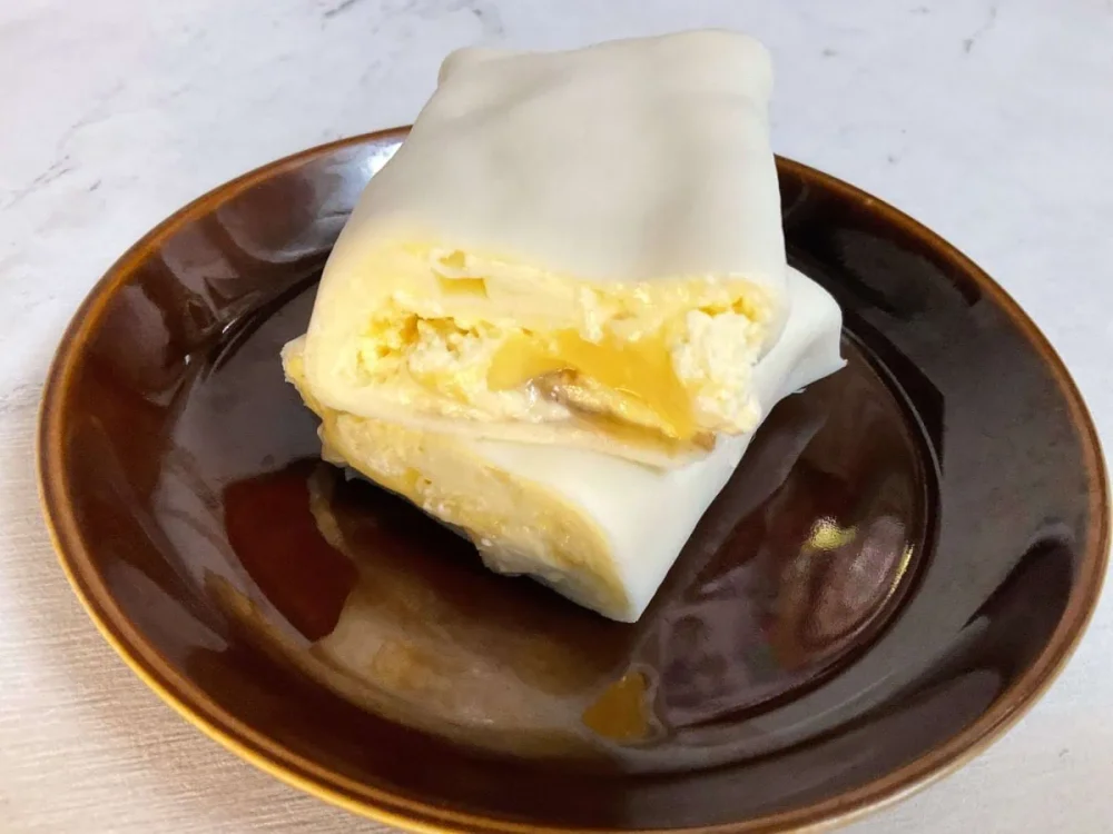 第1位　「即買い必至！このコンビニスイーツがレベチだった」4月中旬に食べてよかった“ローソン限定”ベスト3【1位は秒でとろけるご褒美クレープ】