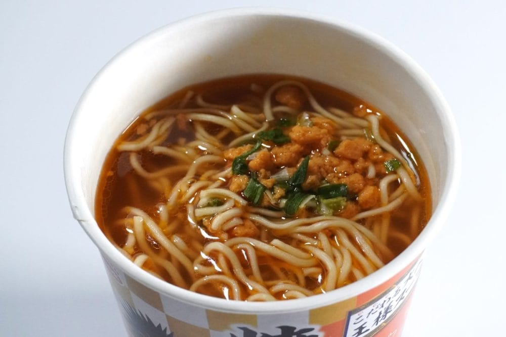 「こだわる大人の王様スープ 焼うにだし醤油ラーメン」完成！