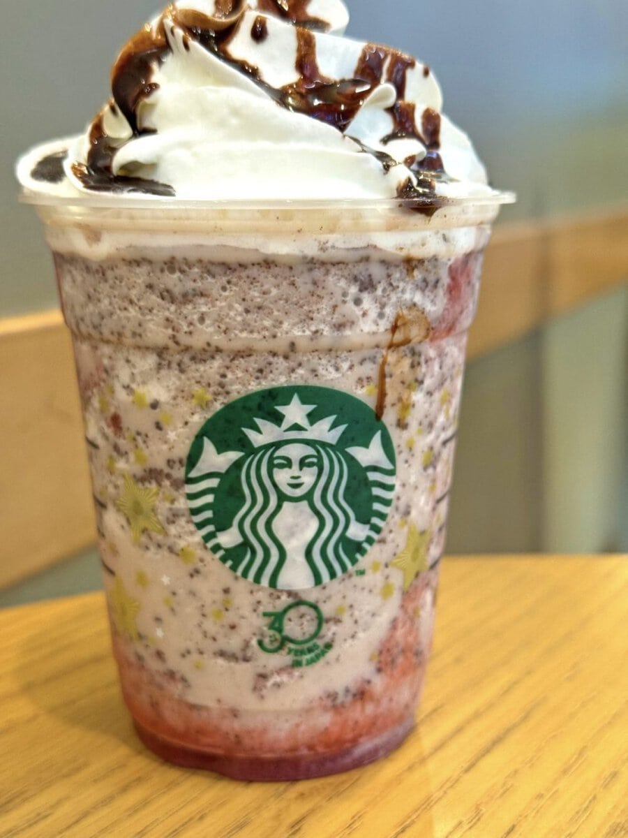 スターバックスコーヒー「イチゴ チョコレート フラペチーノ」カスタマイズ済みの画像