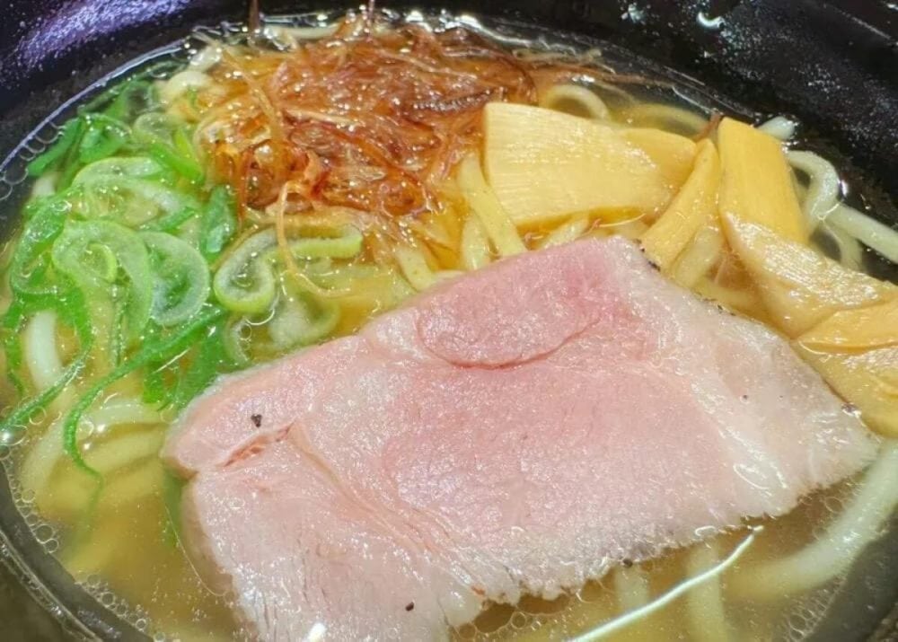 第2位　【スシロー行ったら絶対食べて】このクオリティのラーメンが450円!?「名店監修極上塩」「ガッツリ油そば」をグルメライターが実食レポ