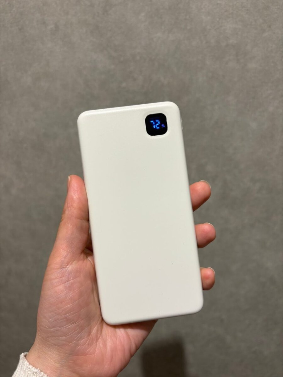 3COINS　モバイルバッテリー10000mAh