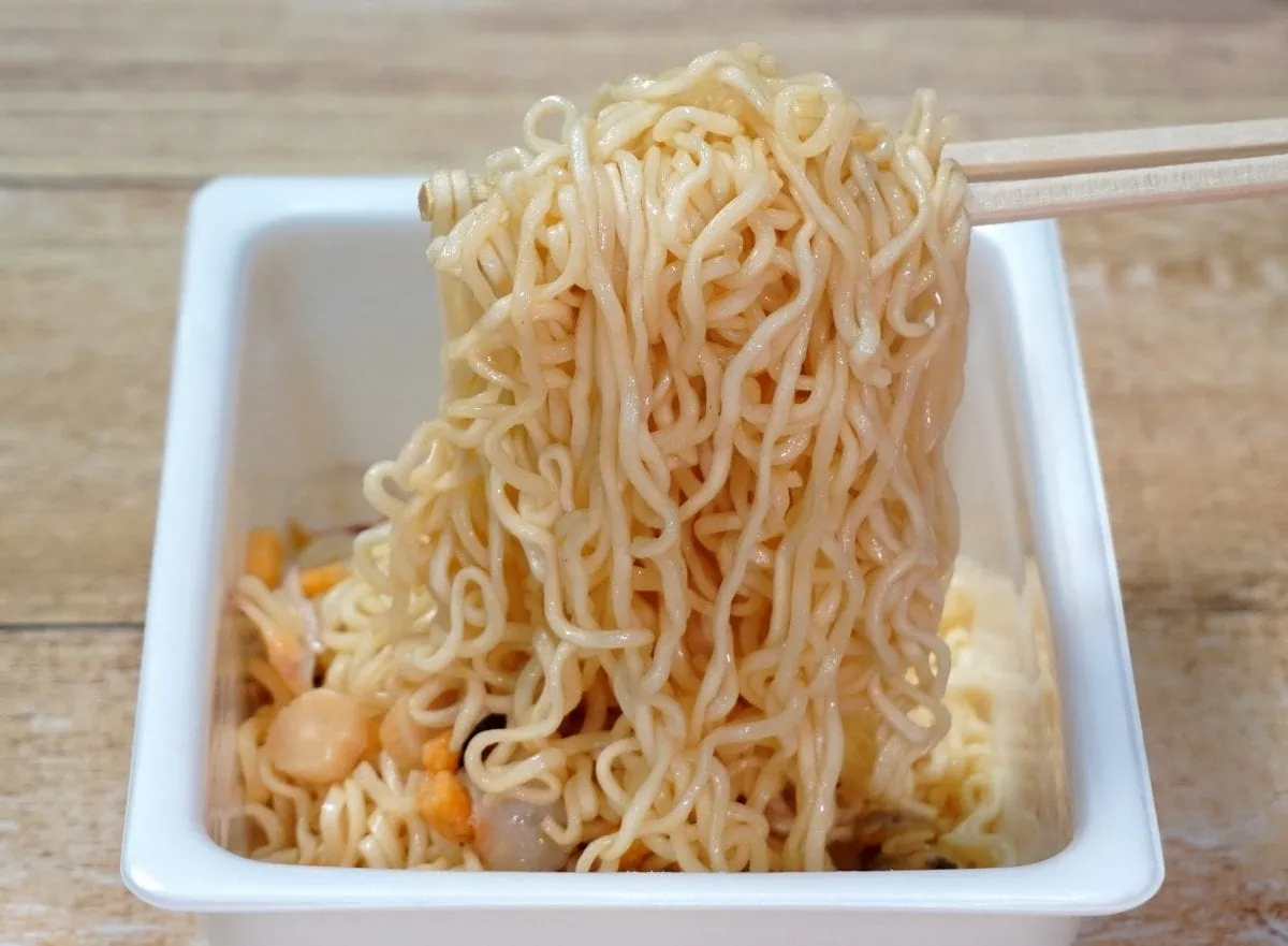 第1位　「このカップ麺、ガチで激うまだった」3月中旬に調査した“カップ焼きそば”ベスト3杯【1位は海鮮の旨味たっぷりな贅沢ペヤング】