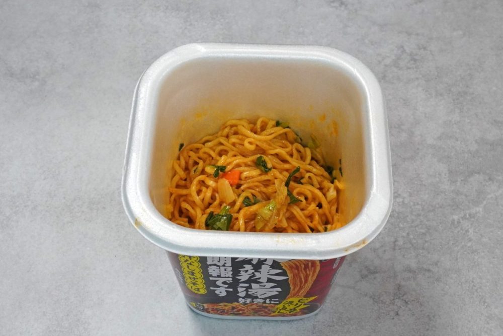 エースコック「麻辣湯好きに朗報です 汁なしまぜそば 麻辣湯味」