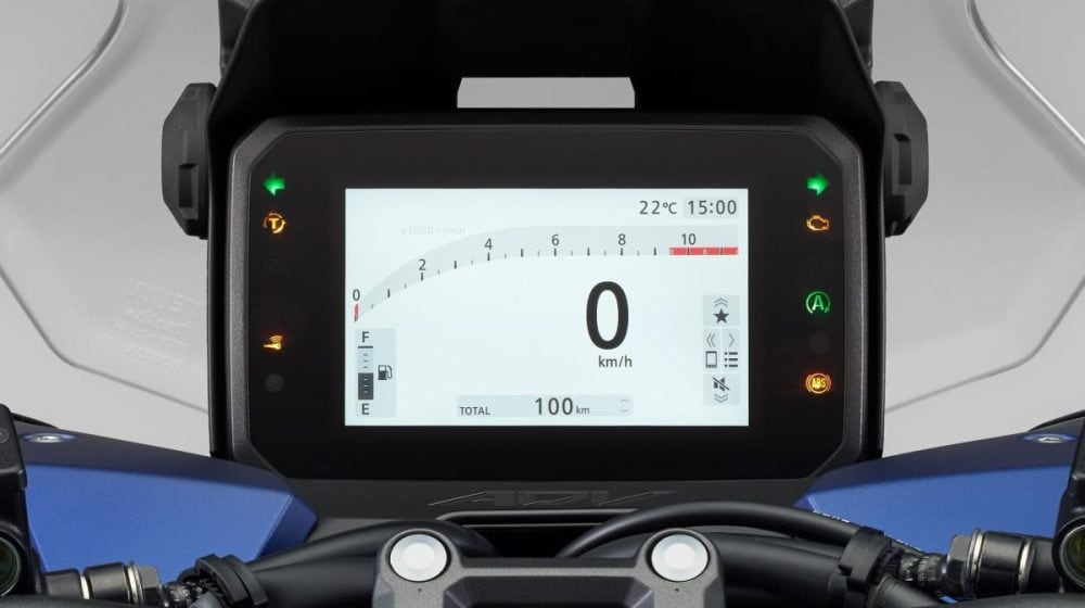 視認性がアップした5.0インチTFTフルカラー液晶メーター