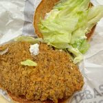 ジューシーさにこだわり抜いたモモの一枚肉を使用