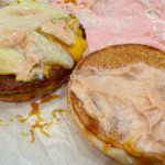 明太子のほんのりとしたピリ辛さとバターのマイルドなコク深さが絡み合って背徳感のある仕上がりに