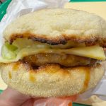 マフィンのもっちり食感と、まろやかなポテトフィリング、甘辛いてりやきソースが見事にマッチ！