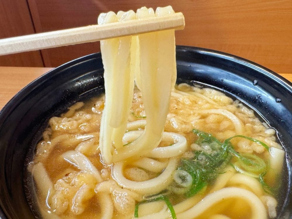 程よい塩味で、最後までペロリと食べ進められる一杯