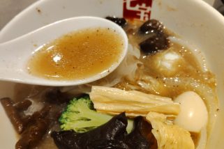 「行列ができる人気店」一度食べたら虜…“カスタマイズ可能な七宝麻辣湯”にドハマり中のグルメライターが絶対選ぶカスタムとは？【となりの麻辣湯 Vol.1】