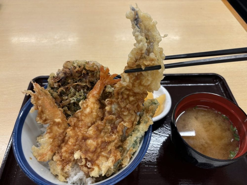 柔らかく淡⽩な味わいの国産「太⼑⿂」