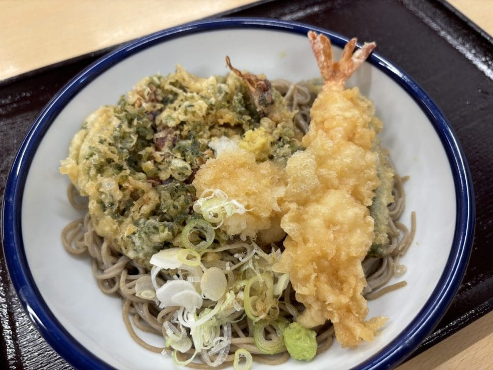 そばつゆを全部ぶっかけた状態