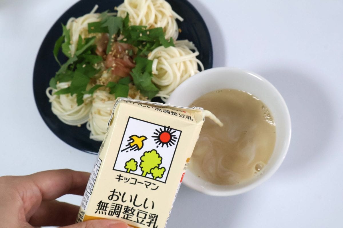 麺つゆを水で割る代わりに豆乳で割るとタンパク質も摂れる&血糖値コントロールにも