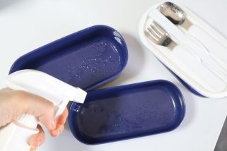 【保冷剤だけでは防げない】食の専門家が警告！「食中毒リスクが激増」夏のお弁当作りでやりがちな“危険な行動”とは？