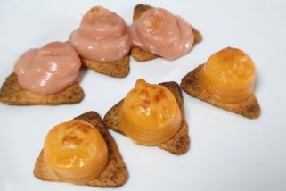 【ドンキ】紅しょうが＆ウニのチーズ!? ちょいがっかりを覆す激ウマな食べ方？「214円の賛否両論つまみ」を本音レビュー