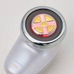 LEDは赤色と青色を搭載