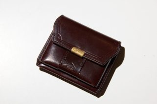 「これ買いでした！プロが推す傑作」モノとトレンドに精通したPRディレクターが“買ってよかった”ベスト3【1位は新素材でアップデートした人気財布】