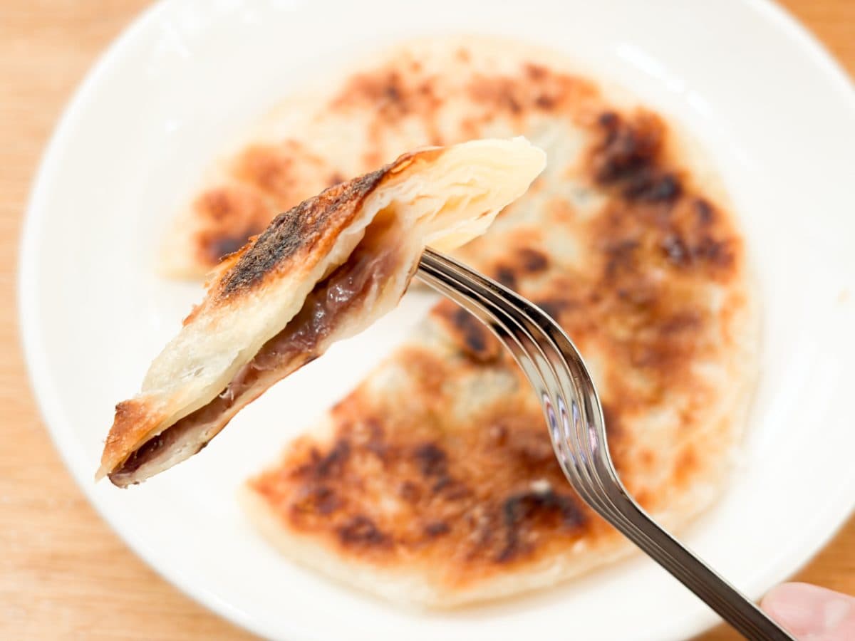 あんこ好きな人には少し物足りないかもしれないけど、軽食がわりになりそうなあっさりとした甘さが絶妙のスイーツです